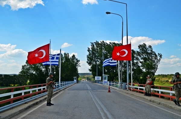 یونان در مرز ترکیه حصار می‌کشد